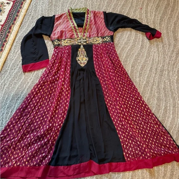 Salwar Kameez Salwars | Womens Traditional Indian Pakistani Desi Outfit Three Piece Size Medium Black | Color: Black/Red | Size: M | Sarahhhbby's